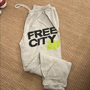 Freecity Large grey sweatpants size small